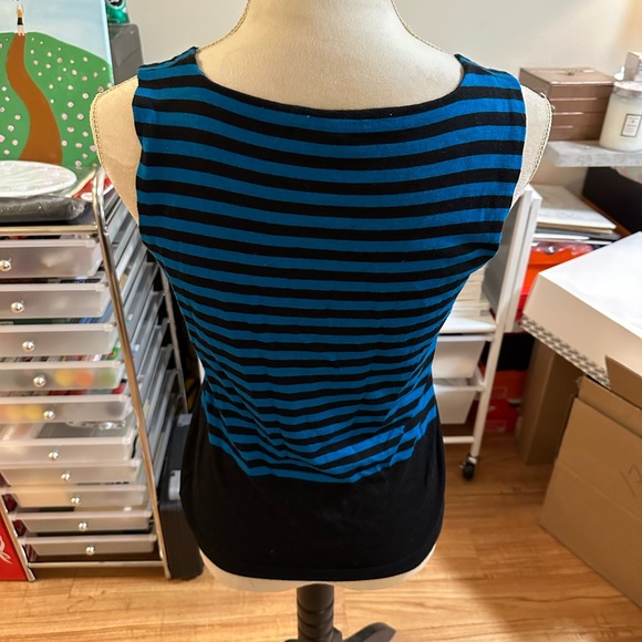 Akris Punto wool tank top cardigan set. Willing to sell together or separately - Picture 6 of 11